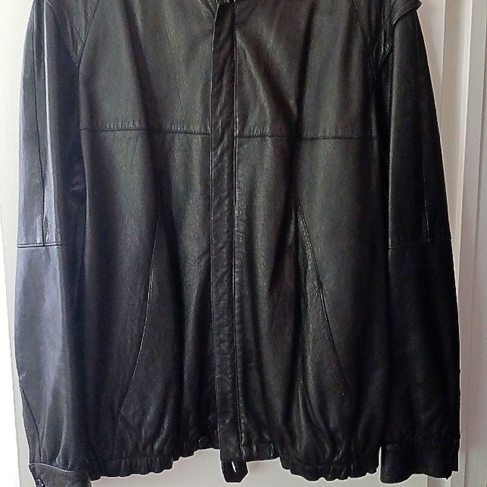 Men's Vintage Vera Pelle black leather jacket